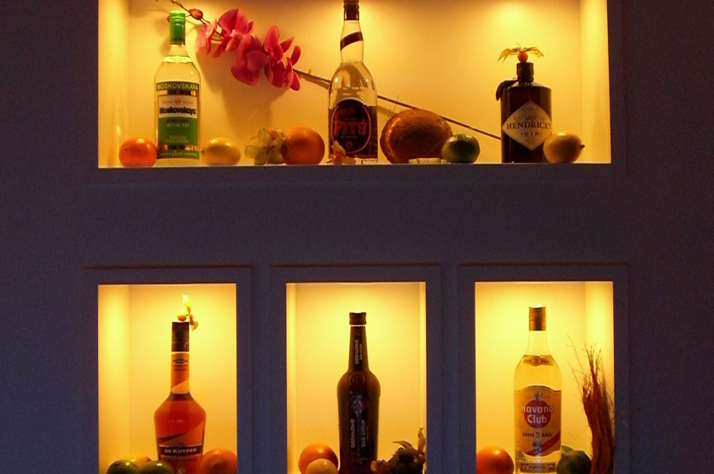 Back Bar